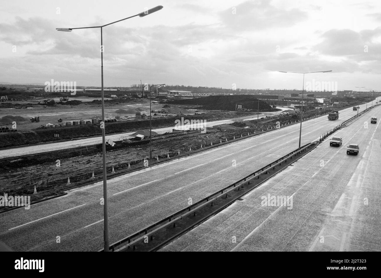 Costruzione di Teesside Retail Park e Leisure Centre, diviso tra le autorità unitarie di Stockton-on-Tees (parco al dettaglio) e Middlesbrough (parco divertimenti), 26th novembre 1992. Fondamenti di Showcase Cinema sono gettati. Foto Stock