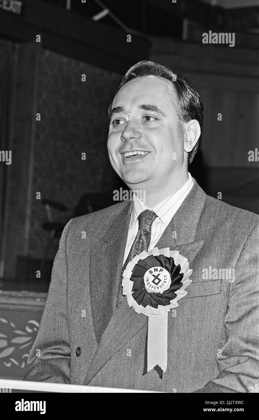 Il leader della SNP Alex Salmond ha visto qui al lancio del manifesto delle elezioni generali del Partito del 1992. 22nd marzo 1992 Foto Stock