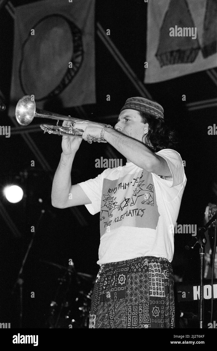 La Klezmatica si esibisce al WOMAD Festival di Rivermead a Reading, Berkshire, 17th luglio 1992. Foto Stock