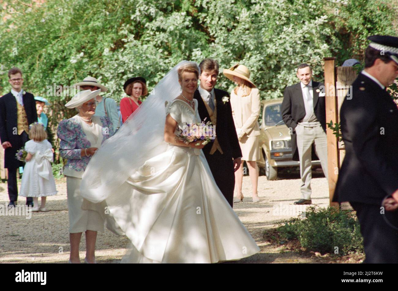 Il matrimonio di Lady Helen Windsor con Timothy Taylor alla Cappella di St George, Castello di Windsor. 18th luglio 1992. Foto Stock