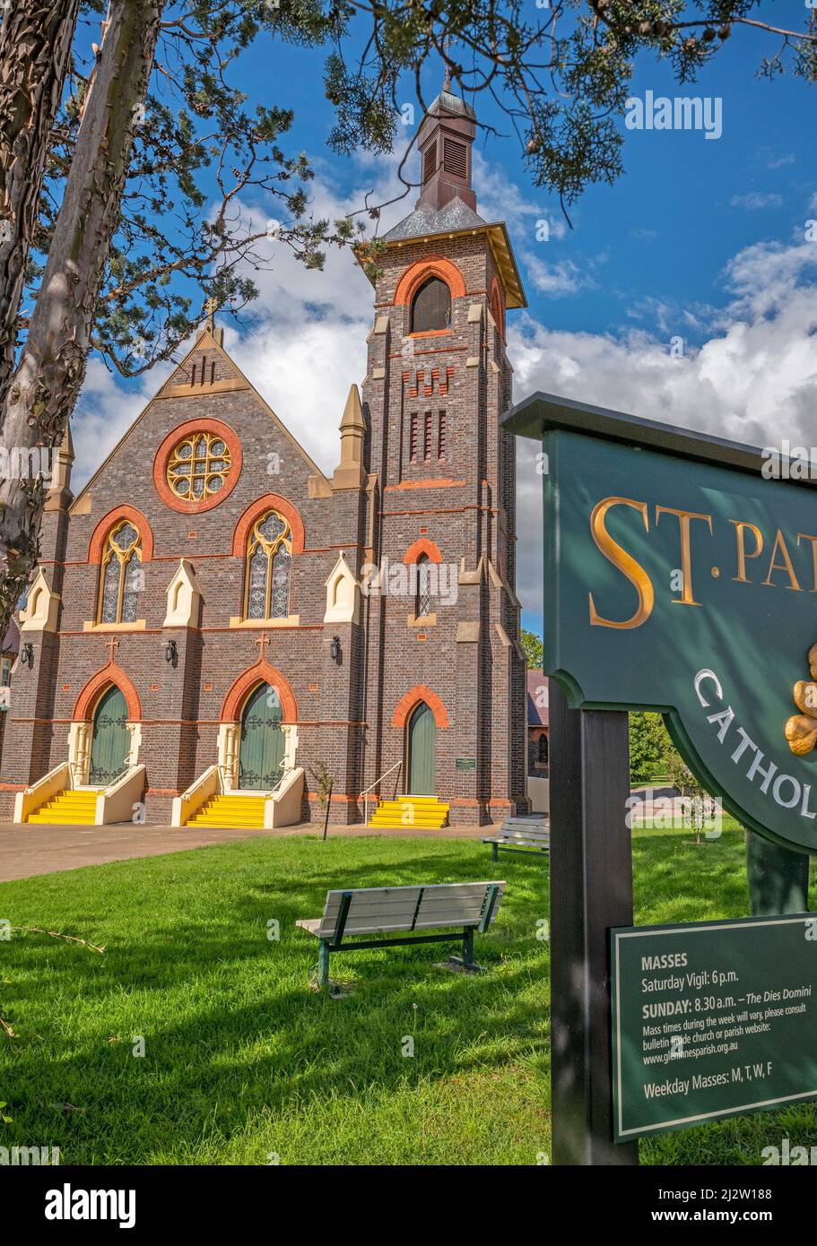 Chiesa cattolica di San Patrizio, Glen Innes. La pietra di fondazione per il primo edificio della Chiesa Cattolica a Glen Innes fu posata nel 1864 da Dean Lynch Foto Stock