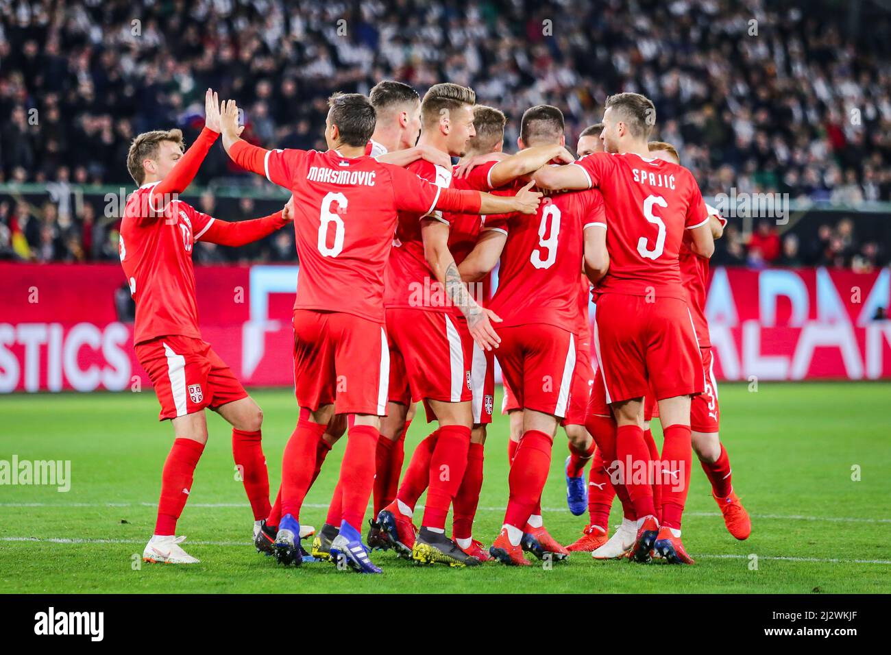 Wolfsburg, Germania, 20 marzo 2019: La squadra nazionale serba festeggia un traguardo durante la partita di calcio internazionale Germania contro Serbia a Wolfsburg Foto Stock