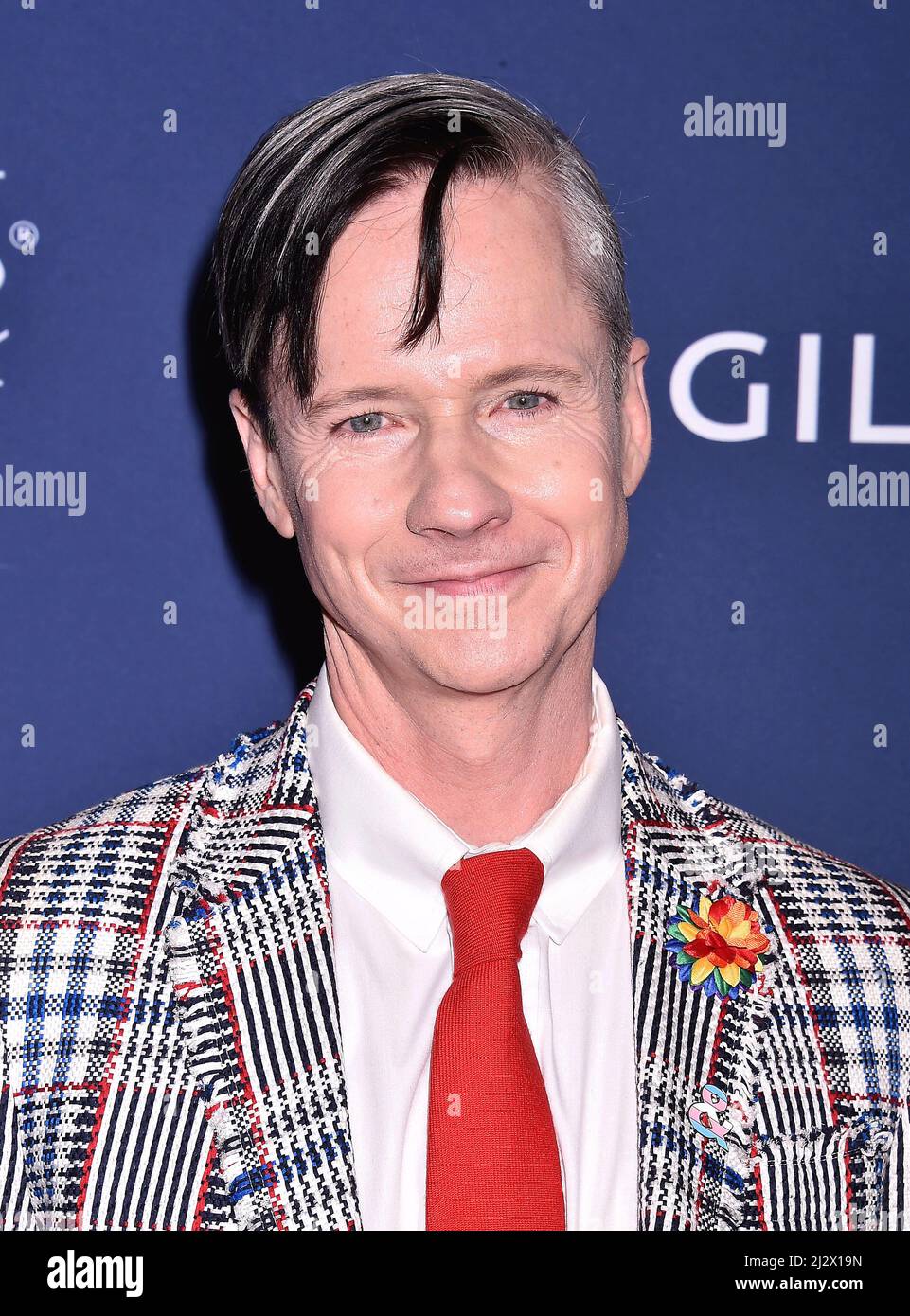 Beverly Hills, CA. 02nd Apr 2022. John Cameron Mitchell partecipa ai 33rd Annual GLAAD Media Awards al Beverly Hilton Hotel il 02 aprile 2022 a Beverly Hills, California. Credit: Jeffrey Mayer/JTM Photos/Media Punch/Alamy Live News Foto Stock