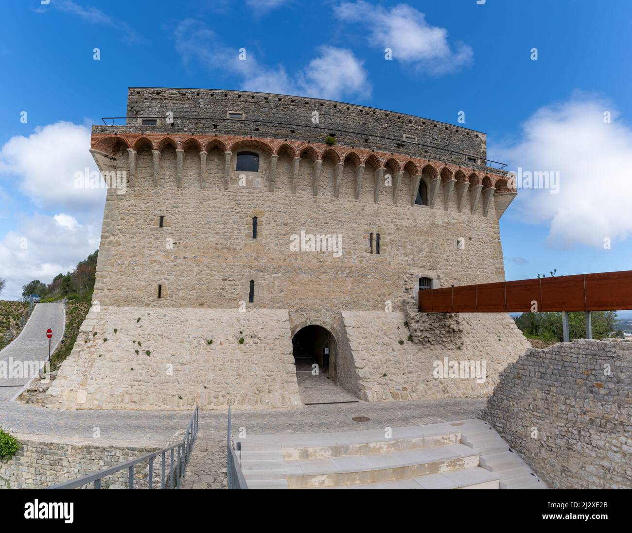 Ourem, Portogallo - 31 marzo 2022: Vista del Castello di Ourem nella regione di Alentejo in Portogallo Foto Stock