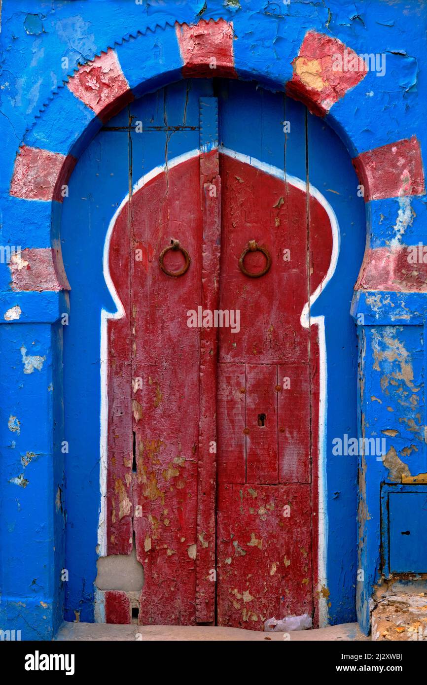 Tunisia, Hammamet, porta colorata nella medina Foto Stock