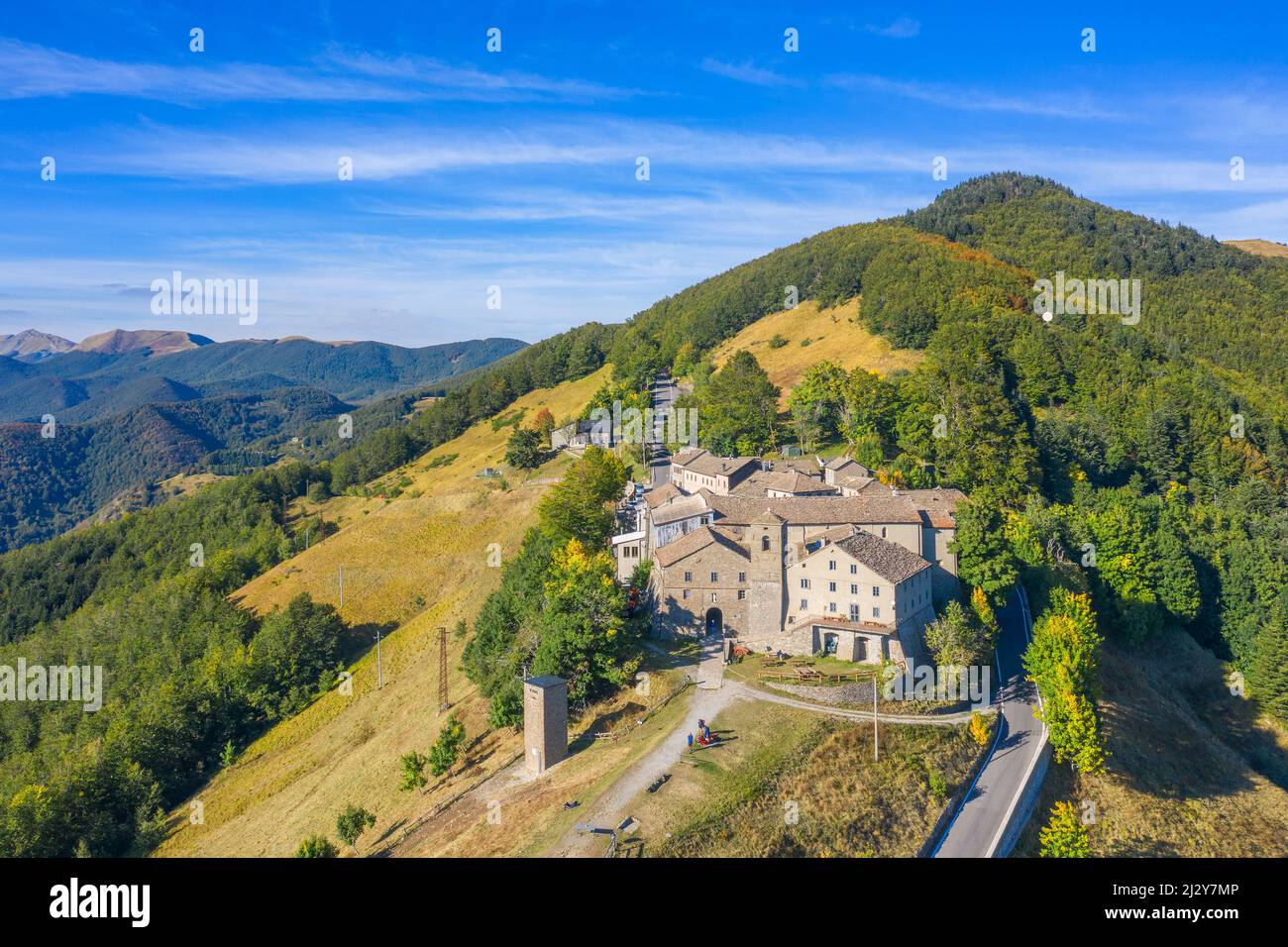 Veduta aerea di San Pellegrino in Alpe, Val Garfagnana, Provincia di Lucca, Toscana, Italia Foto Stock