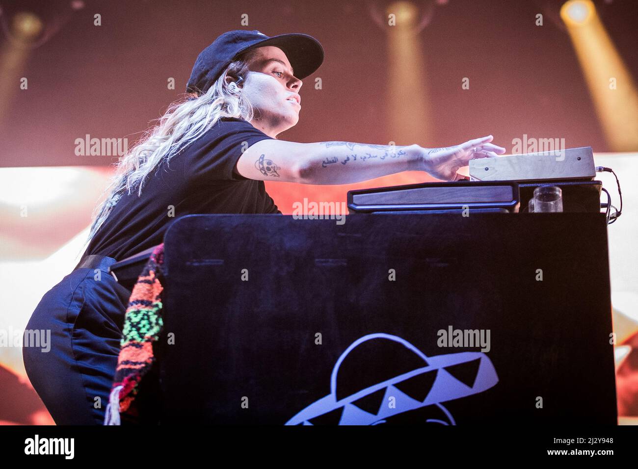 Tash Sultana si esibisce dal vivo presso Oslo Spektrum il 2 aprile 2022 Foto Stock