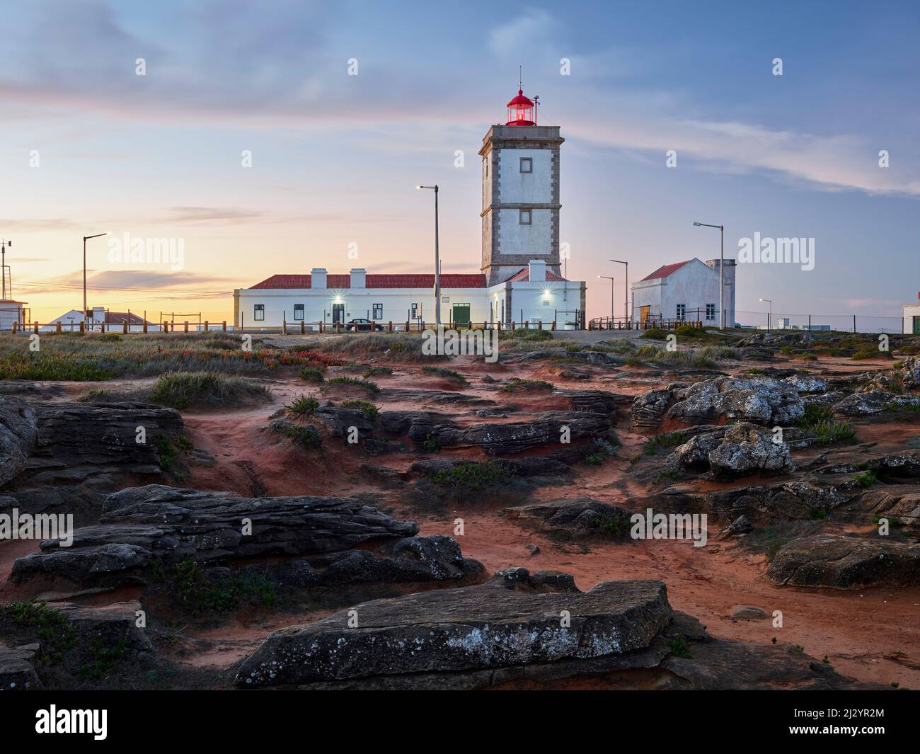Faro di Cabo Carvoeiro, Peniche, Portogallo Foto Stock