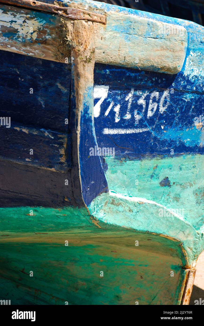 Dettaglio di una barca nel porto di Essouira, Marocco Foto Stock