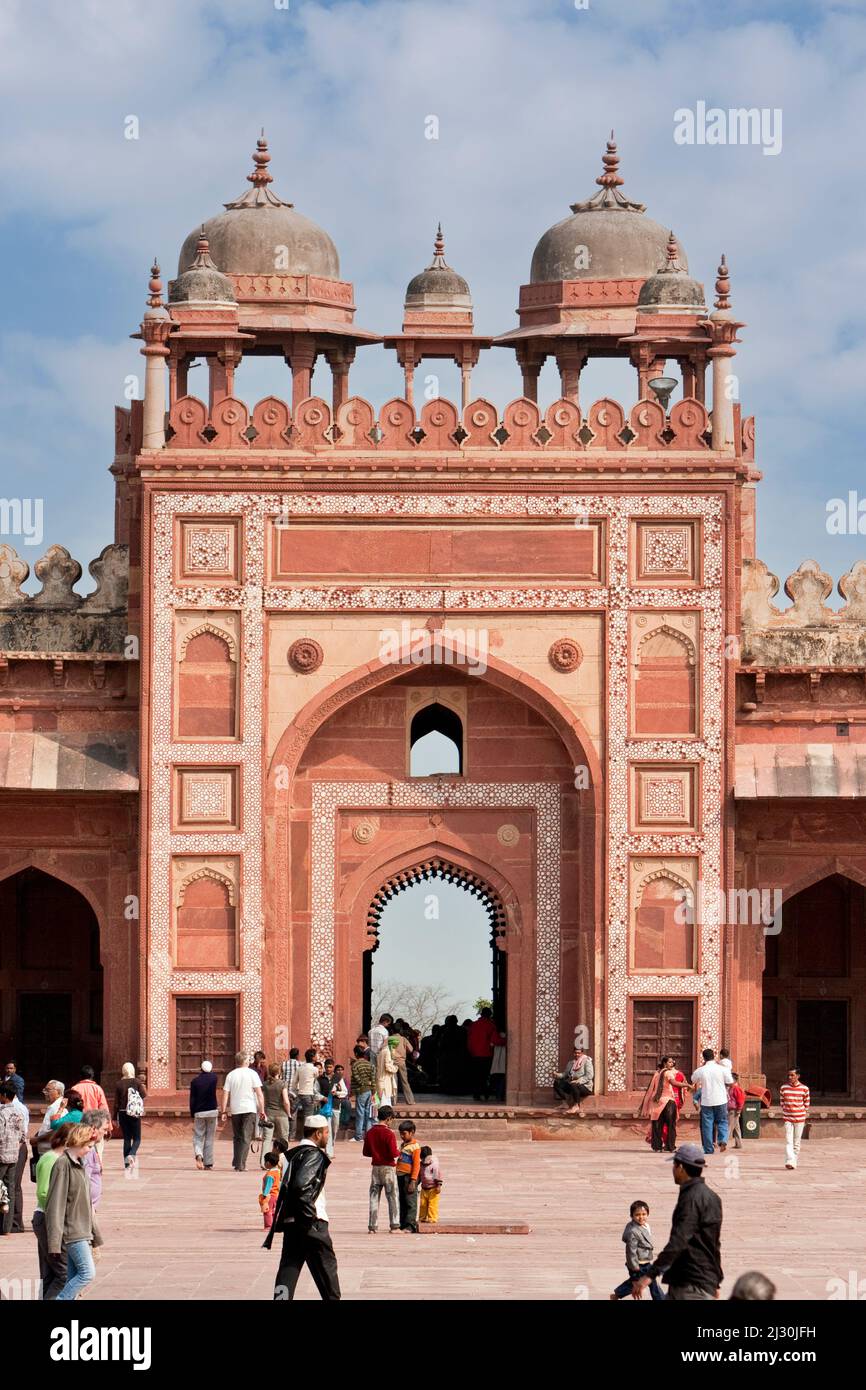 Fatehpur Sikri, Uttar Pradesh, India. Shahi Darwaza (porta orientale) del Jama Masjid (Moschea di Dargah). Foto Stock