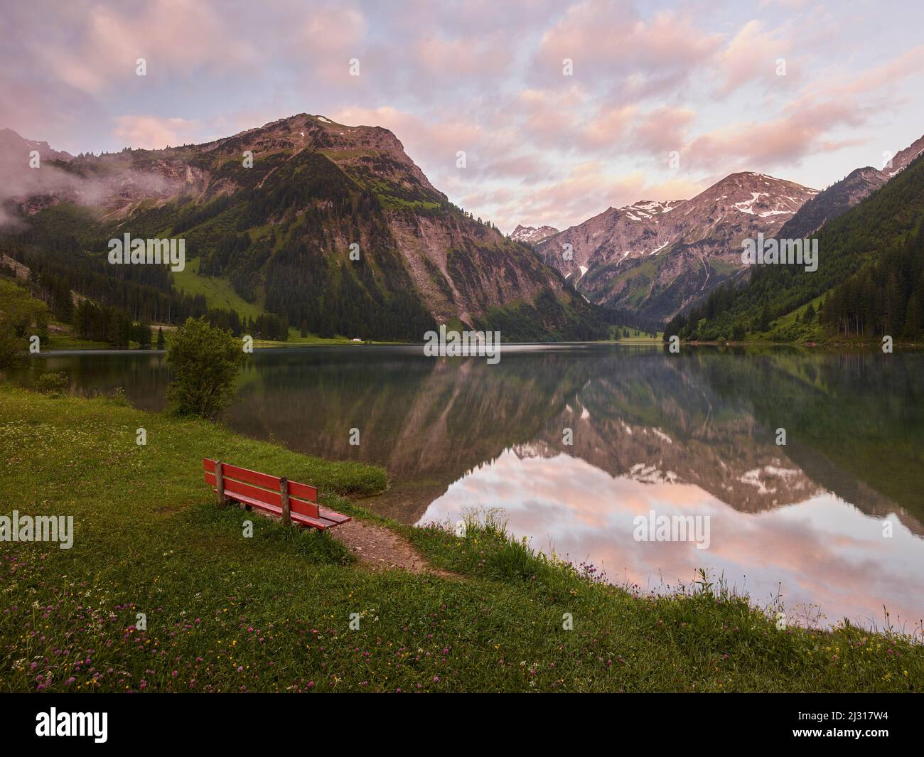 Vilsalpsee, Alpi Allgäu, Tirolo, Austria Foto Stock