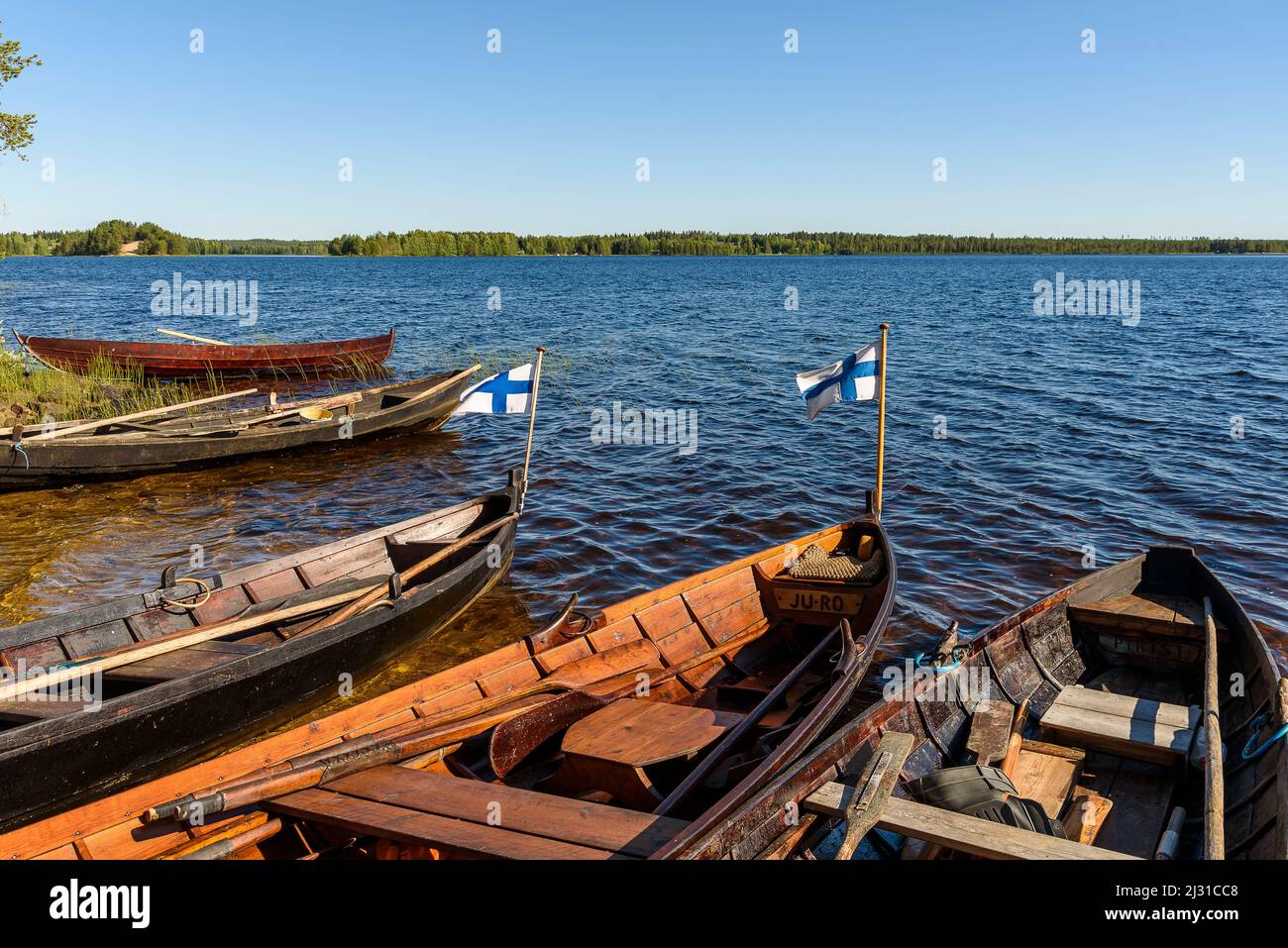 Vecchie barche storiche in legno Tivalkoski, Lapponia, Finlandia Foto Stock