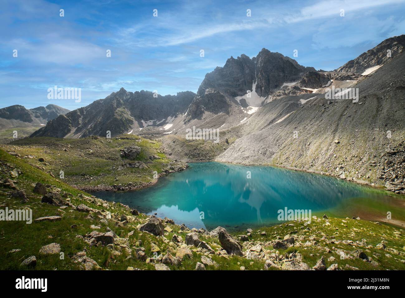 Lago di Markinskoe nella Gola di Mukhinsky nella Riserva Naturale di Teberda, Caucaso Russia Foto Stock
