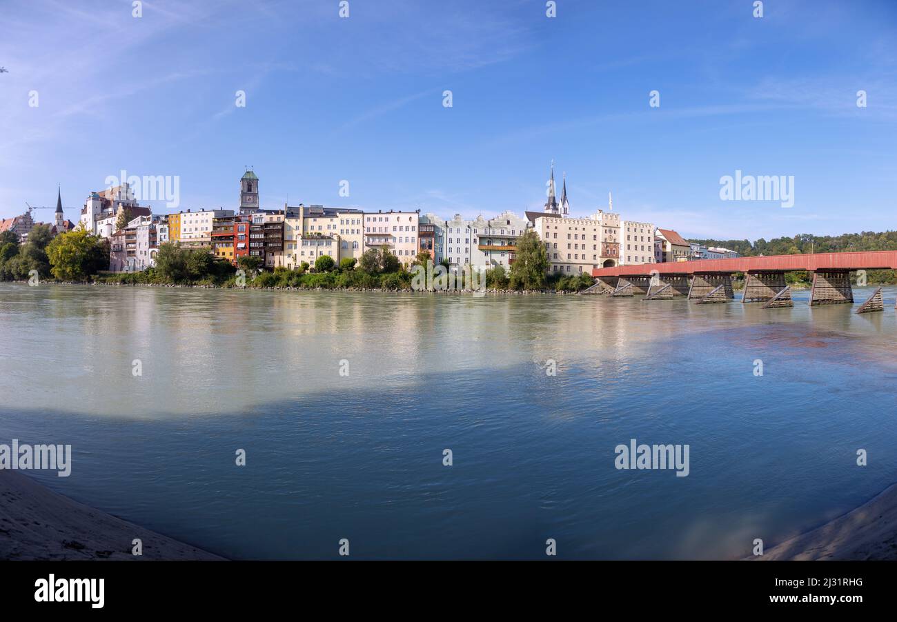 Castello ormeggiato sulla locanda; Palazzo Ducale, Città Vecchia; Inn bridge, Brucktor, vista dal percorso di disegno Foto Stock