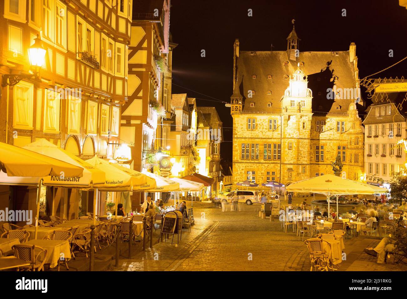Marburg an der Lahn; Piazza del mercato, municipio, caffetteria, Hotel Zur Sonne Foto Stock