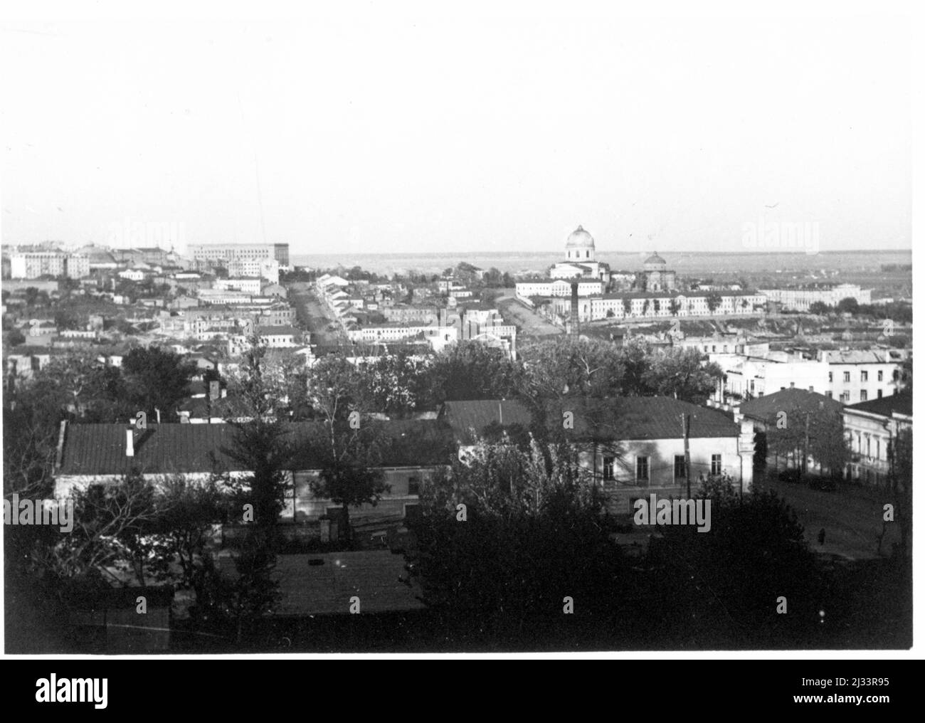 Bilder aus Russland und Frankreich. Album fotografici di EVA Braun, ca. 1913 - ca. 1944. Questi album sono attribuiti a Eva Braun (quattro sono rivendicati dalla sua amica Herta Schneider, nee Ostermeyer) e documentano la sua vita da ca. da 1913 a 1944. Ci sono molte fotografie di Eva, delle sue sorelle e dei loro figli, di Herta Schneider e dei suoi figli, così come fotografie delle vacanze di Eva, dei suoi familiari e degli amici. Sono incluse anche le fotografie scattate da e di Eva Braun allo chalet di Hitler Berghof (o Kehlstein), le fotografie di Hitler e del suo entourage, i visitatori di Berghof e il paesaggio intorno a Berchtesgad Foto Stock