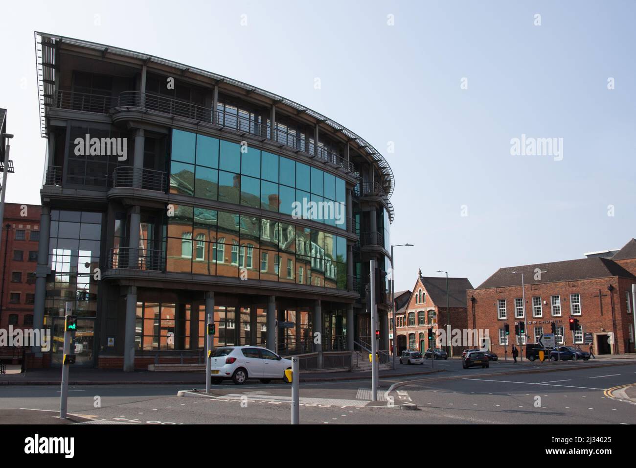 HM Land Registry Building e Grace Church sul Castle Boulevard a Nottingham nel Regno Unito Foto Stock HM Land Registry Building e Grace Church sul Castle Boulevard a Nottingham nel Regno Unito Foto Stock