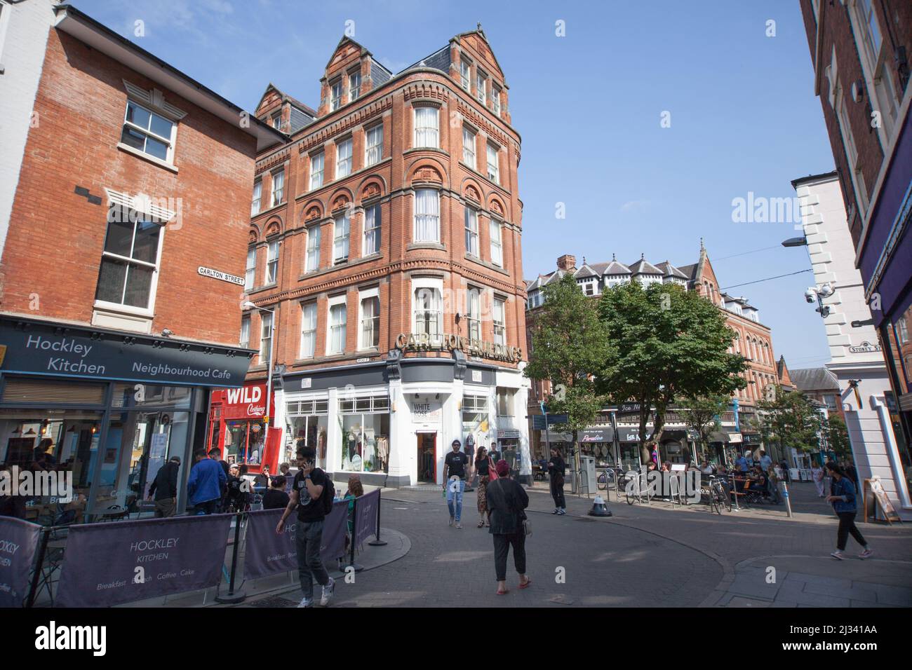 Viste lungo Carlton Street a Nottingham nel Regno Unito Foto Stock