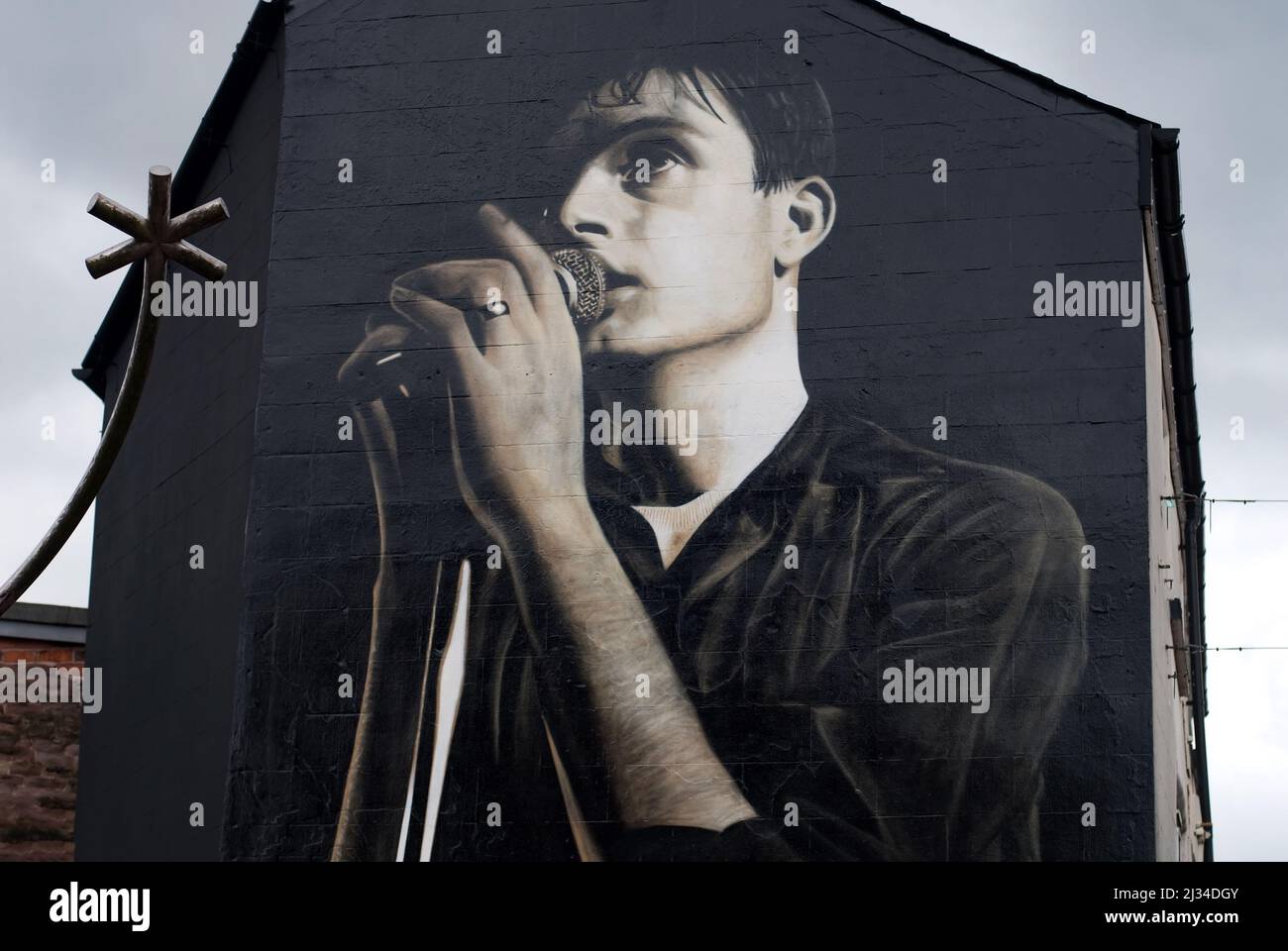 Il murale Akse di Ian Curtis a Macclesfield Foto Stock