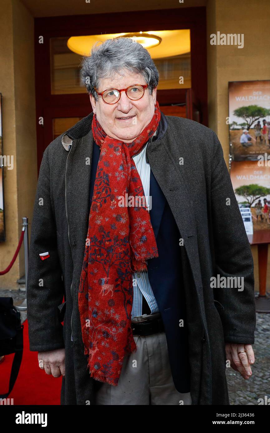 Berlino, Germania. 05th Apr 2022. Gary Smith arriva alla prima del film 'The Woodsman' al Babylon Cinema. Credit: Gerald Matzka/dpa/Alamy Live News Foto Stock