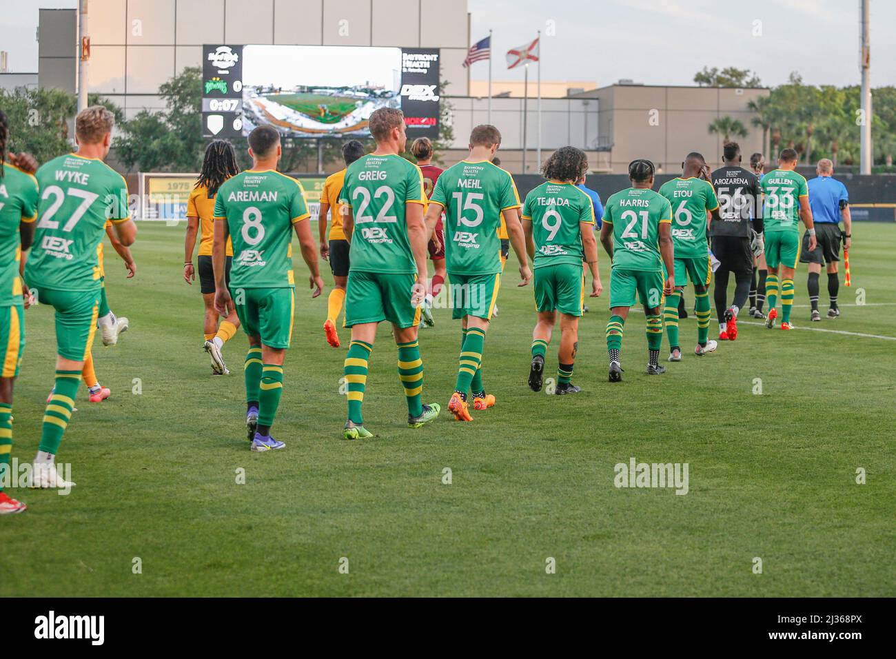 San Pietroburgo, FL USA: Tampa Bay Rowdies e i villaggi SC camminano in campo durante il round 2 della USL 2022 U.S. Open Cup, martedì 5 aprile 20 Foto Stock