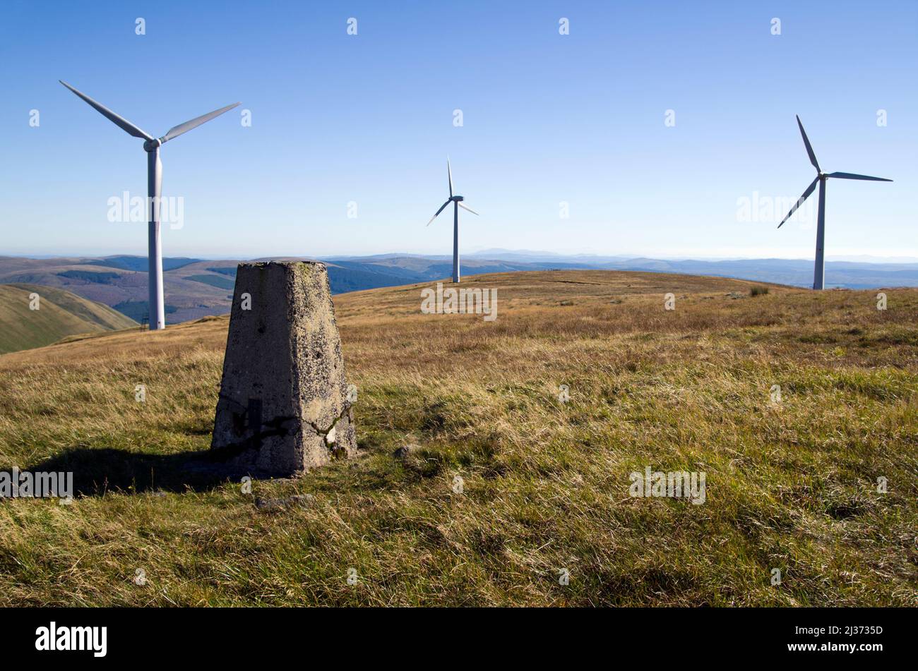 Il punto di trig sulla cima del Windy Standard vicino a Glen Afton nell'Ayrshire orientale, Scozia. Foto Stock