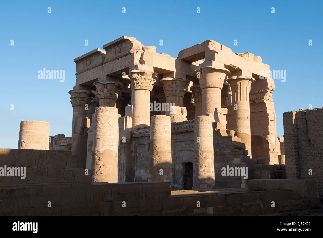 Tempio di Kom Ombo dedicato agli dei Sobek e Haroeris, Egitto, Nord Africa. Foto Stock