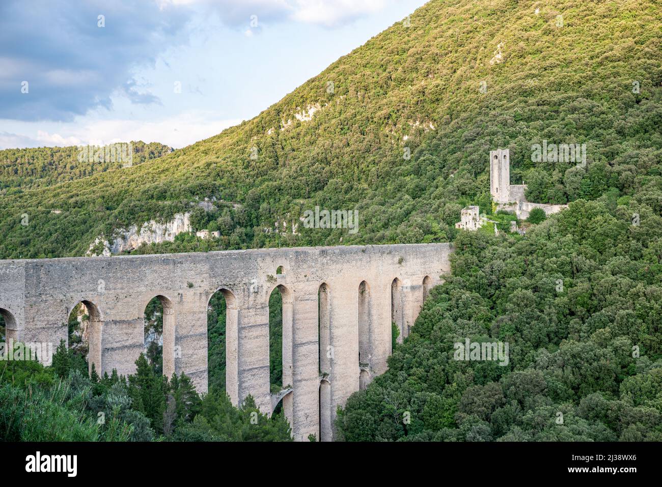 Antico Ponte delle Torri, Spoleto (PG), Umbria, Italia Foto Stock