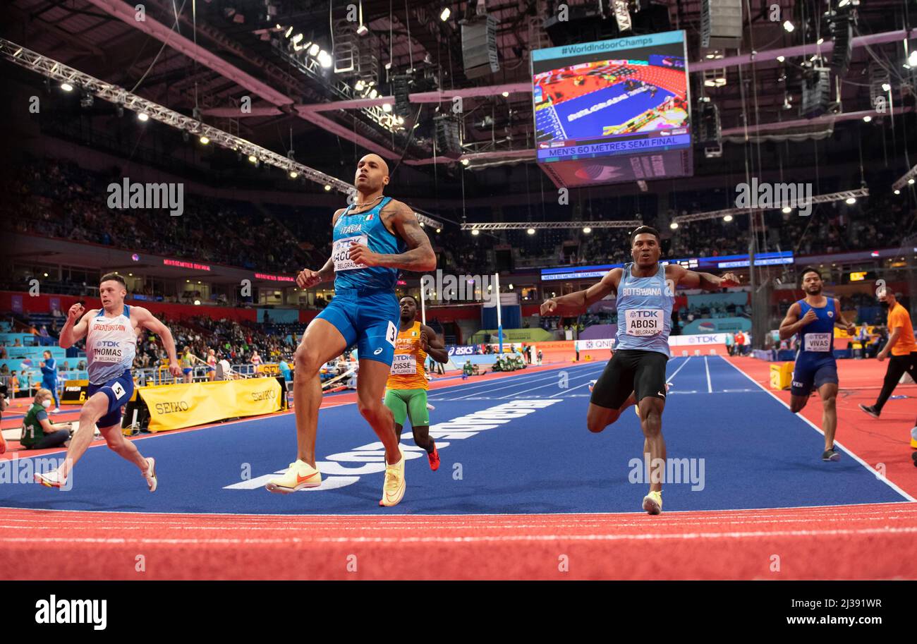 Lamont Marcell Jacobs e Stephen Abosi gareggiano nella semifinale maschile del 60m nella seconda Giornata del Mondiale di Atletica Indoor Championships Belgrado 2022 AT Foto Stock