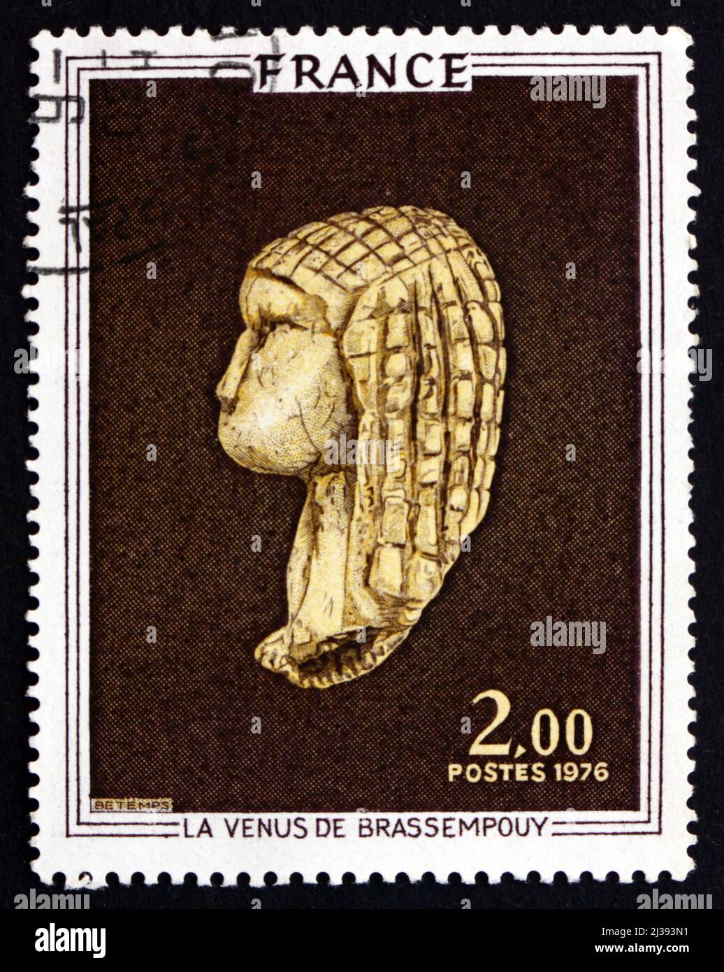 FRANCIA - CIRCA 1976: Un francobollo stampato in Francia mostra Venere di Brassempouy, Ivory Figurine dal Paleolitico superiore scoperto in una grotta a Bras Foto Stock