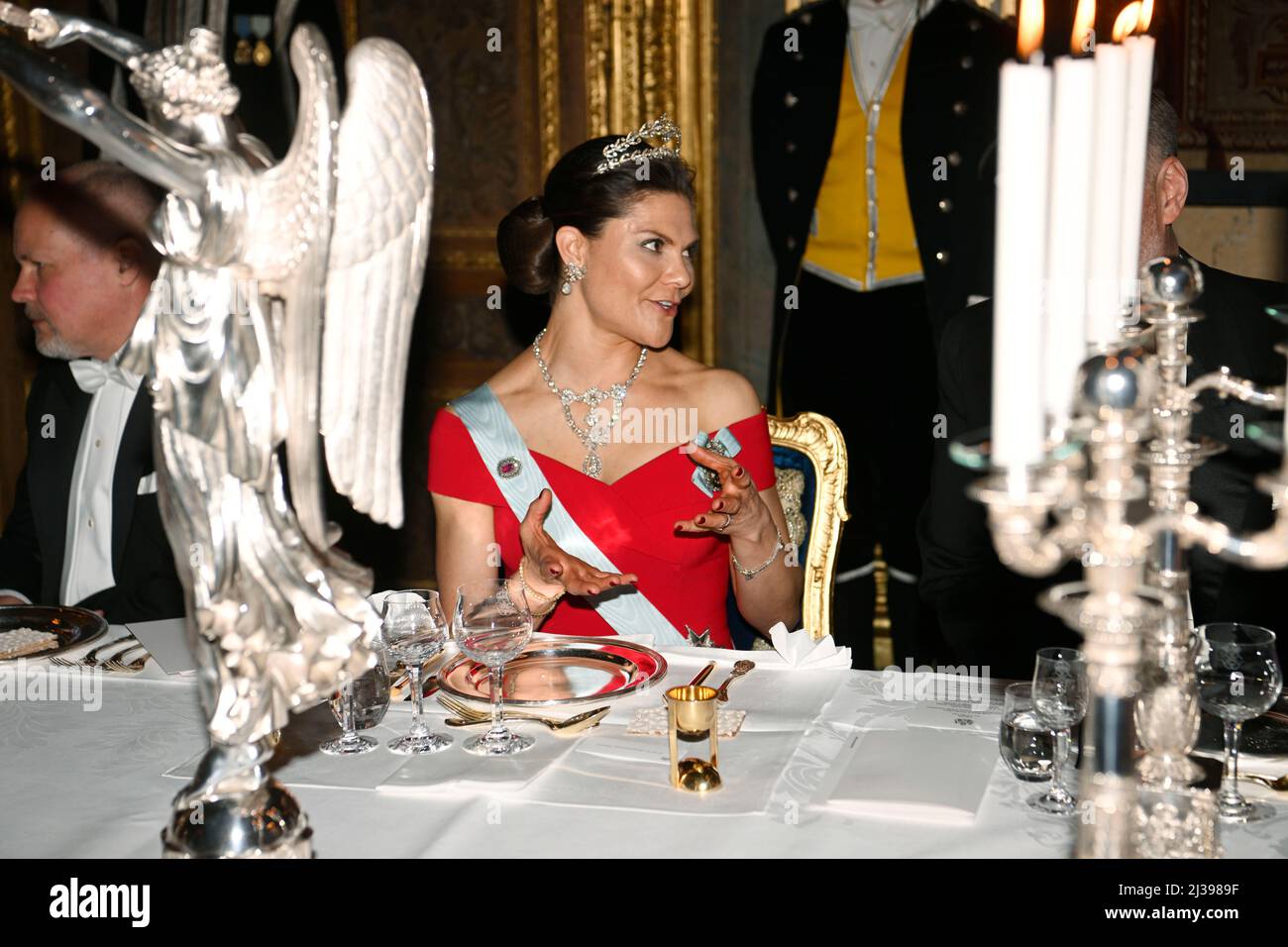 La principessa svedese Victoria durante la cena ufficiale al Palazzo reale di Stoccolma, Svezia, 6 aprile 2022. Foto: Fredrik Sandberg / TT / code 10080 Foto Stock