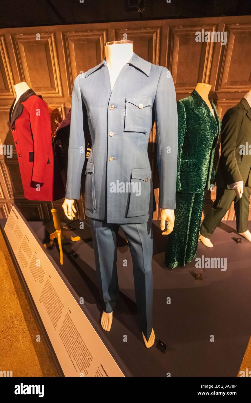 Inghilterra, Londra, Southwark, Bermondsey, il Museo della Moda e del tessile, esposizione dell'abbigliamento da uomo e donna degli anni '60 Foto Stock