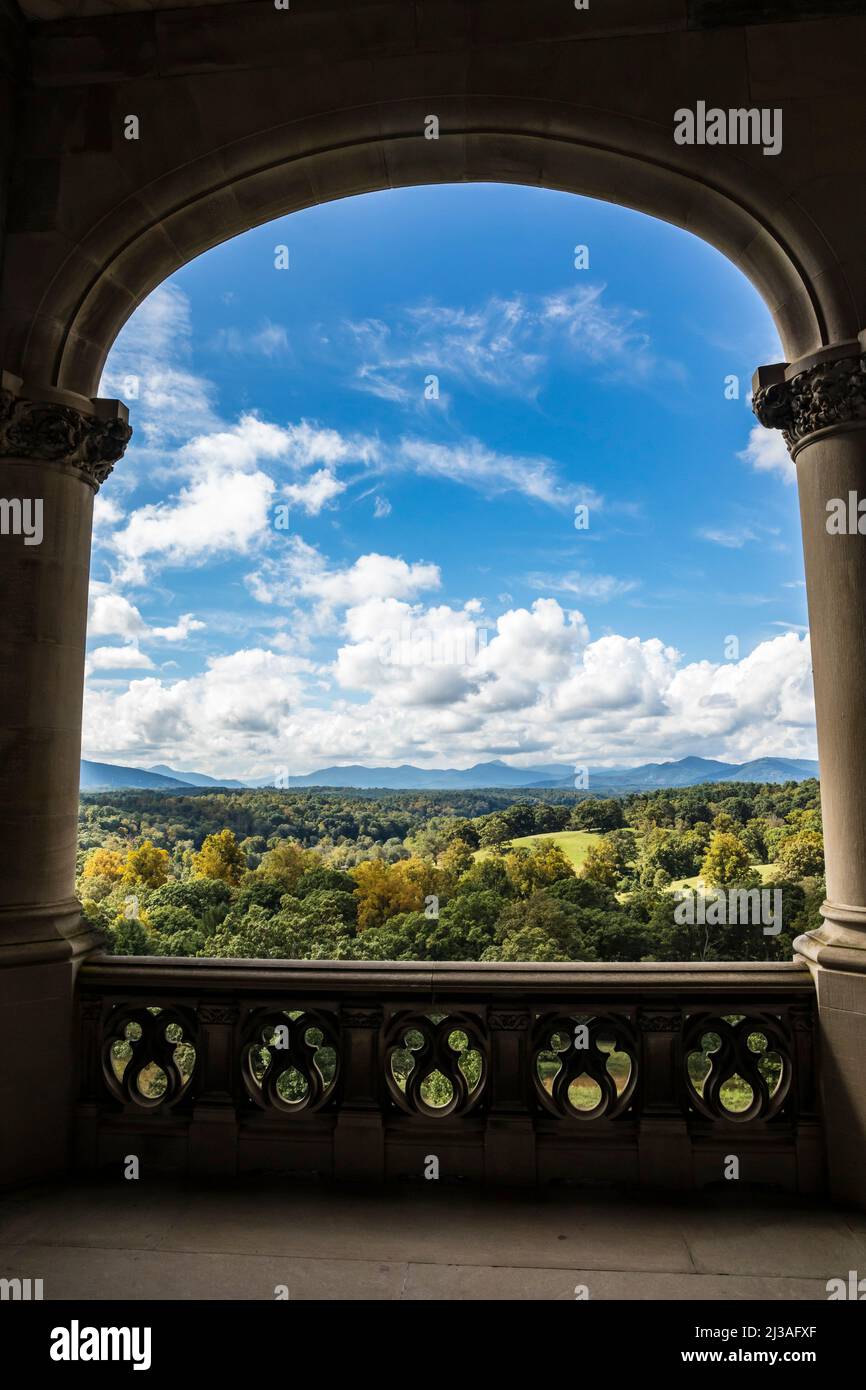 Dal balcone sul retro della Biltmore House, Asheville, NC, USA. Foto Stock