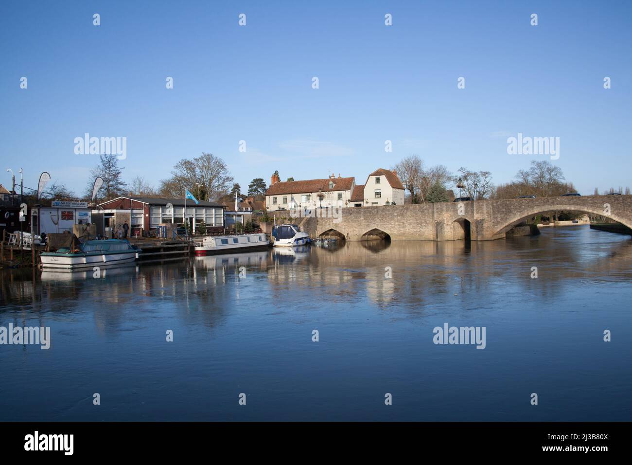 Vista lungo il Tamigi ad Abingdon, Oxfordshire, Regno Unito Foto Stock