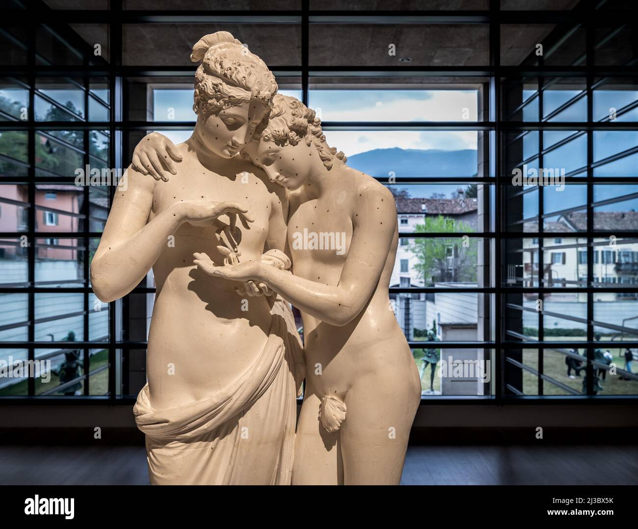 Cupido e Psiche - (Amore e Psiche) - simbolo dell'amore eterno, dello scultore Antonio Canova - Museo dell'arte moderna e contemporanea - Rovereto, Italia Foto Stock