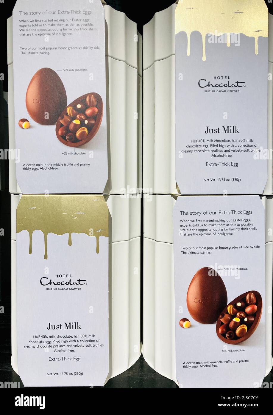 Uova di Pasqua di cioccolato di lusso da Hotel Chocolat un chocolatier britannico. Foto Stock
