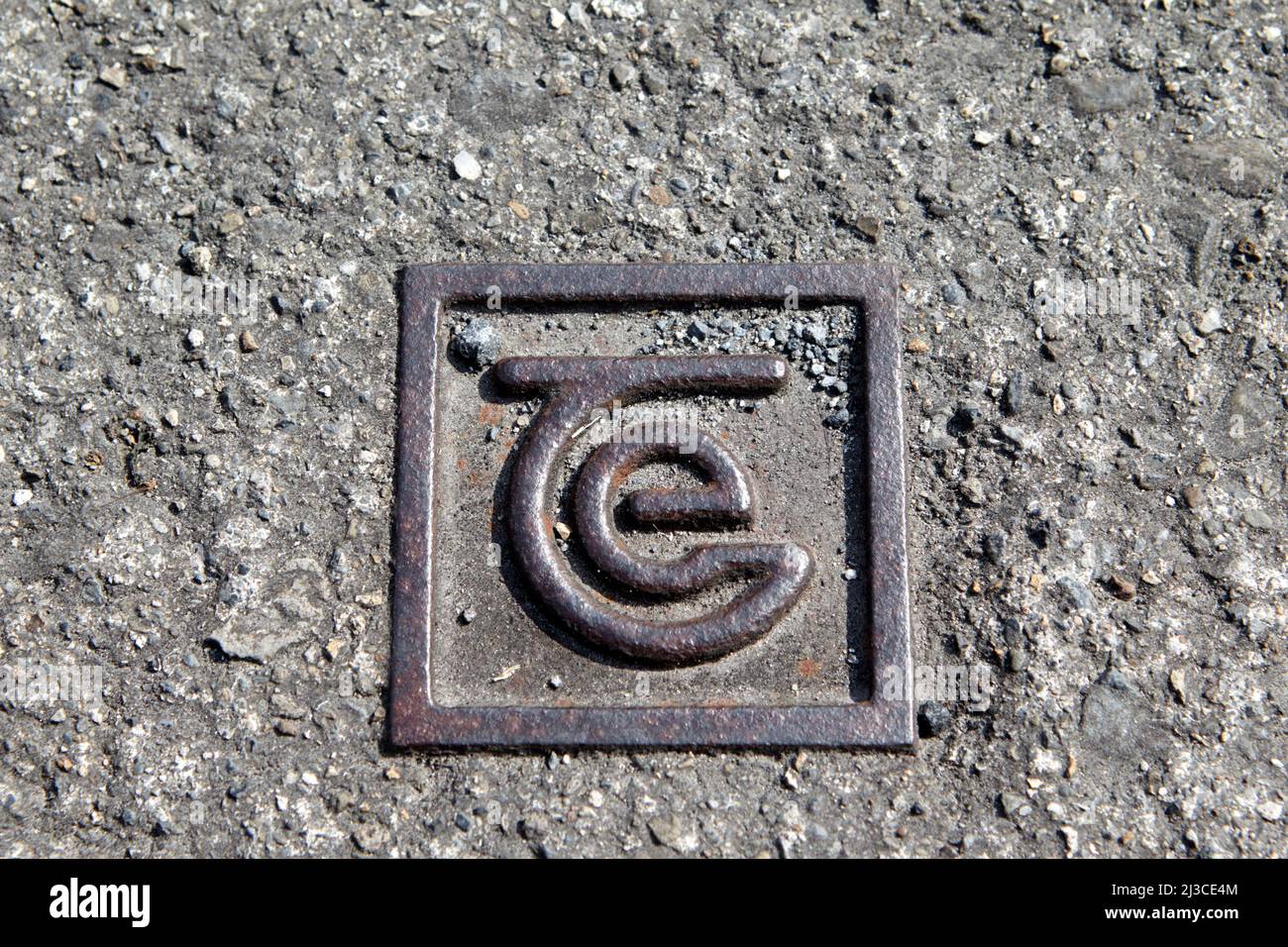logo telecom eireann sul punto di accesso via cavo di telefonia sotterranea castlebar contea mayo repubblica d'irlanda Foto Stock