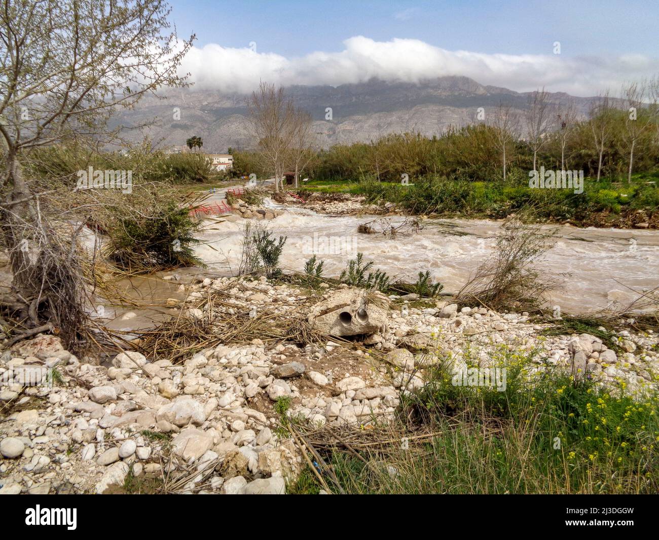 Riscaldamento globale?, dopo le inondazioni lungo il fiume Algar ad Altea, Costa Dorada, Spagna Foto Stock