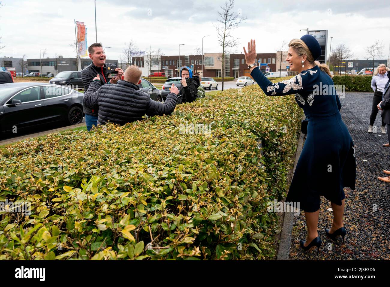 Noordwijk, Niederlande. 07th Apr 2022. Re Willem-Alexander e la regina Maxima dei Paesi Bassi a Noordwijk, il 07 aprile 2022, per visitare il Duin- en Bollenstreek, per visitare lo spazio Business Innovation Center Credit: Albert Nieboer/Netherlands OUT/Point de Vue OUT/dpa/Alamy Live News Foto Stock