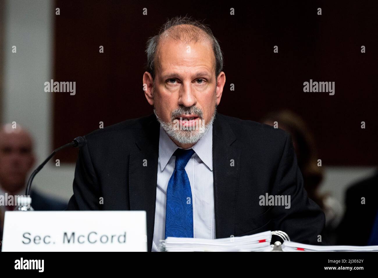 Washington, DC, Stati Uniti. 7th Apr 2022. 7 aprile 2022 - Washington, DC, Stati Uniti: MICHAEL MCCORD, Sottosegretario alla Difesa (Comptroller), intervenendo ad un'audizione del Comitato dei servizi Armed del Senato. (Credit Image: © Michael Brochstein/ZUMA Press Wire) Foto Stock