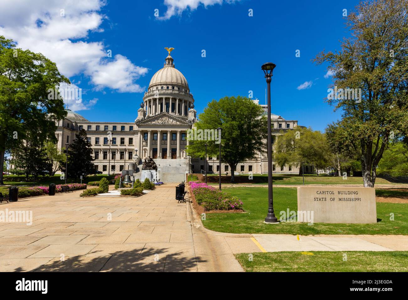 Jackson, MS - 7 aprile 2022: Il Campidoglio del Mississippi a Jackson, MS Foto Stock