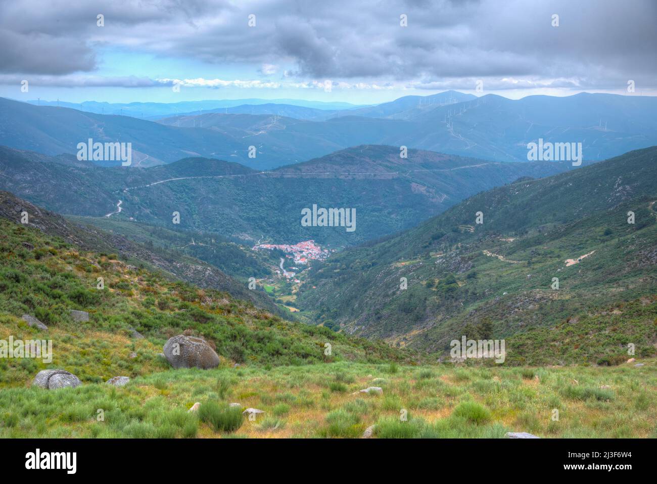 Panorama del Portogallo visto da Miradouro da Rocha. Foto Stock