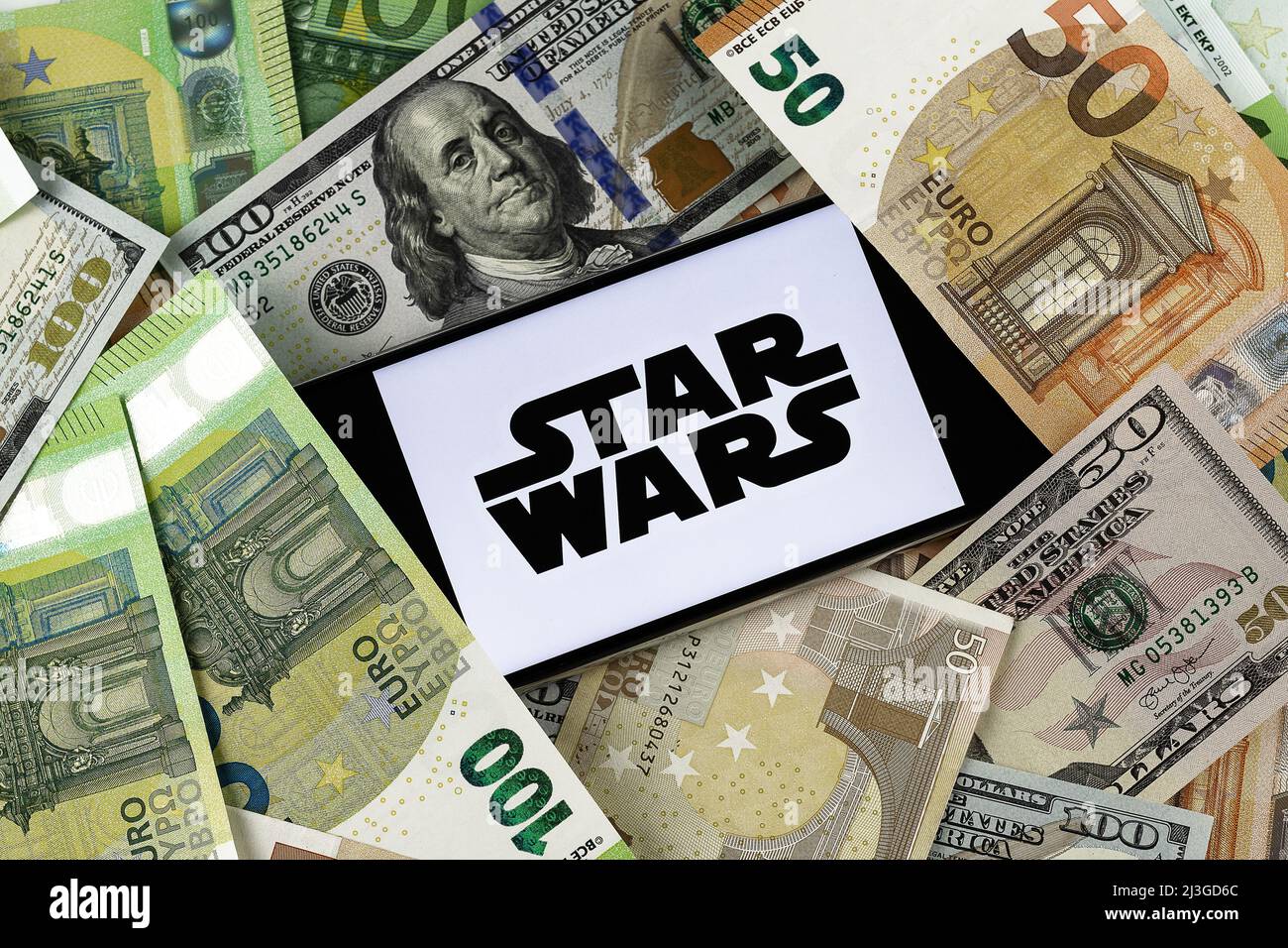 Editoriale di Star Wars. Foto illustrativa per notizie su Star Wars - un'epica serie multimediale americana in tutto il mondo pop-cultura fenomeno Foto Stock