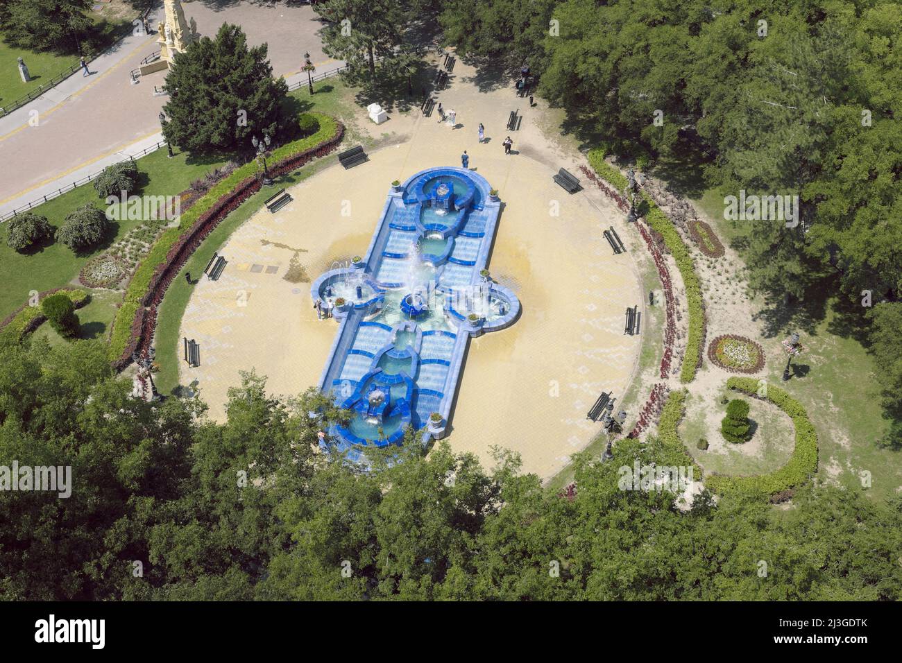 Vista alta Fontana Blu nel Parco Centrale Subotica, Serbia Foto Stock