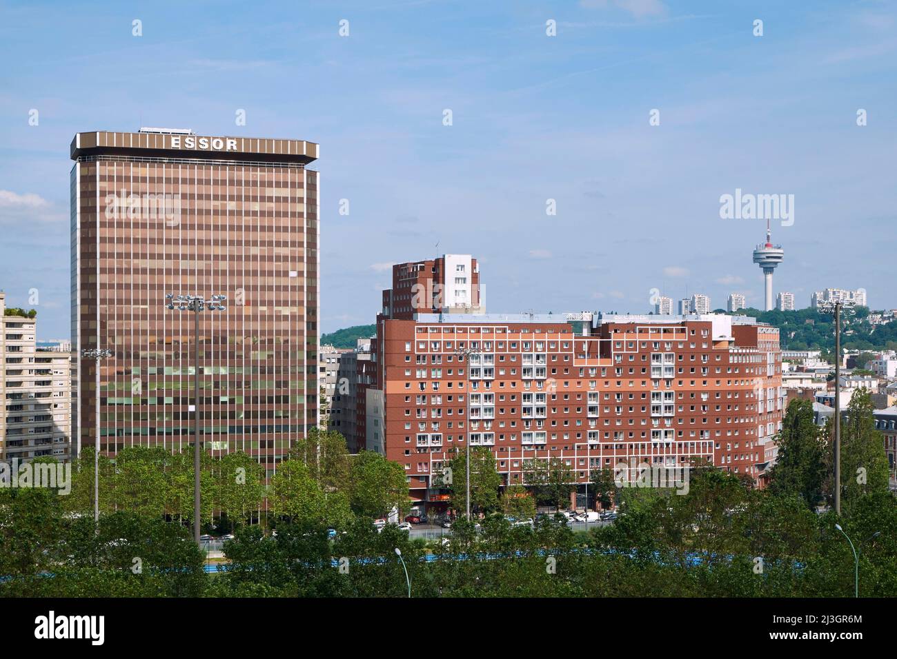 Francia, Seine Saint Denis, Pantin, la Torre dell'Essor, il consolato tunisino e la torre Hertziana TDF presso il sito di Romainville Foto Stock