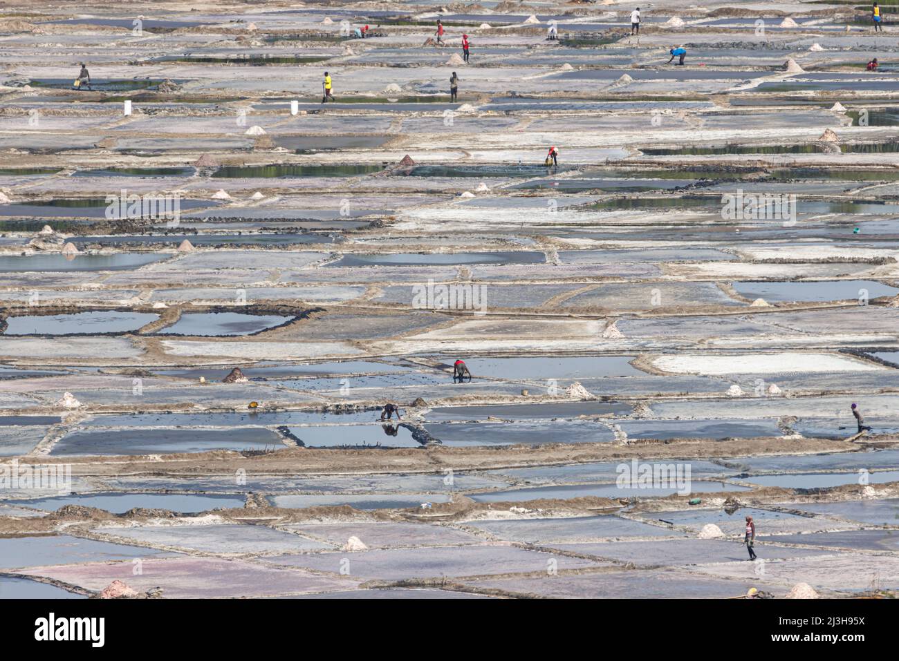 Uganda, distretto Kasese, Kasenyi, lago cratere Bunyampaka, saline Foto Stock