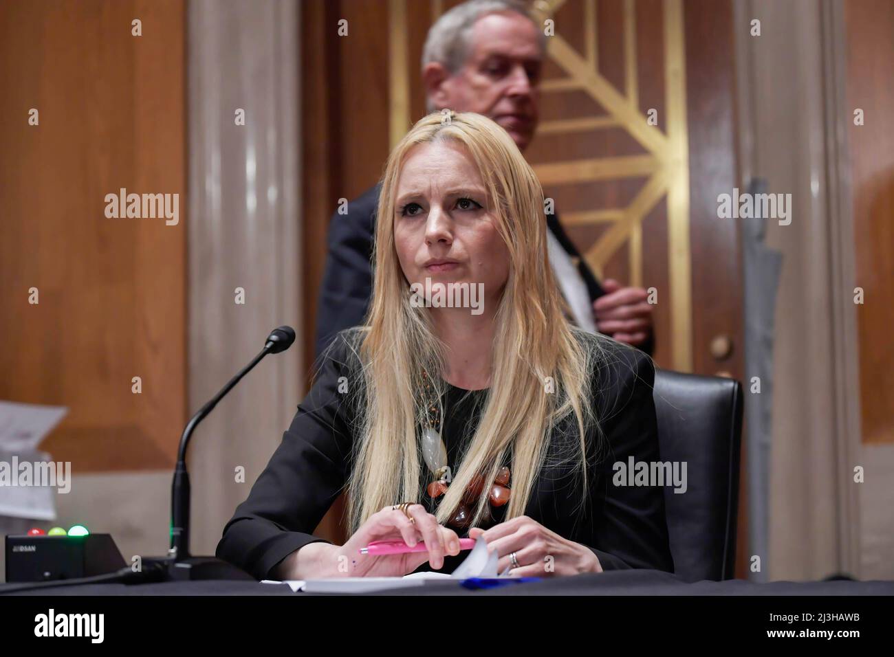 Washington, Stati Uniti. 07th Apr 2022. L'Ufficio per la lotta al traffico di esseri umani dell'OSCE, del consigliere dell'istituzione democratica e della destra umana, Tatiana Kottlyarenko, testimonia dinanzi alla Commissione per la sicurezza e la cooperazione in Europa la protezione dei rifugiati ucraini dalla tratta di esseri umani durante un'audizione al Senato di Dirksen/Capitol Hill a Washington. Credit: SOPA Images Limited/Alamy Live News Foto Stock