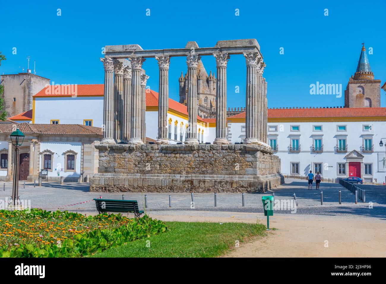Tempio di Diana nella città portoghese Evora. Foto Stock