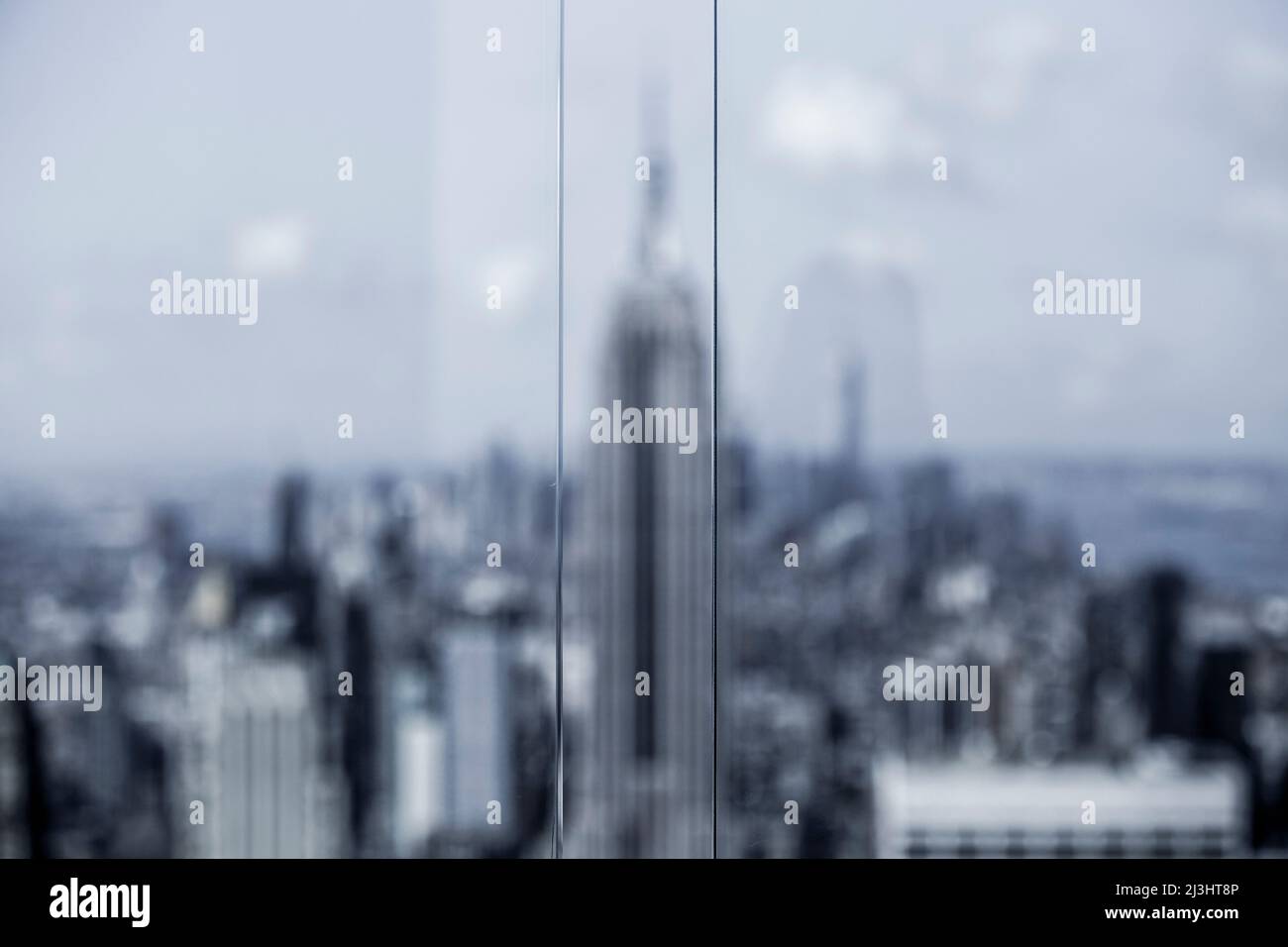 Midtown West, New York City, NY, USA, la vista da Top of the Rock - la piattaforma panoramica sul Rockefeller Center Foto Stock