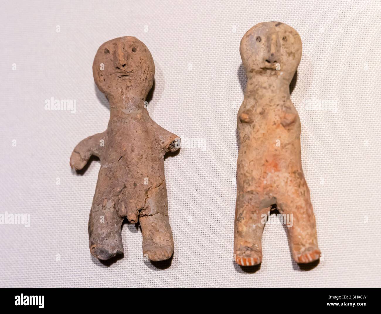 Kit magico Daciano di Poiana Piroboridava? (Contea di Galați) - 1st secolo d.C. Figurine antropomorfe maschili usate nei riti sacri magici/religiosi Foto Stock